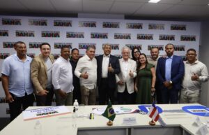 Agamenon Coelho e Jerônimo em reunião em Salvador, em 11 de junho de 2025