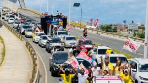 Bebeto durante a Carreata da Vitória em Ilhéus em 3 de outubro de 2026